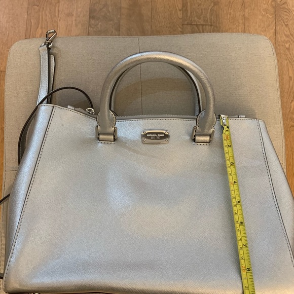 I never used it but it doesn't have the labels - Picture 3 of 6